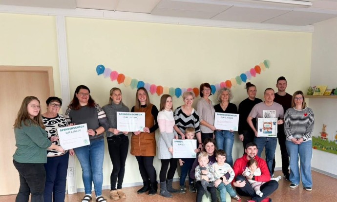  Spende 3750,00 Euro / Kicken für den guten Zweck - Benefizturnier in Merkers